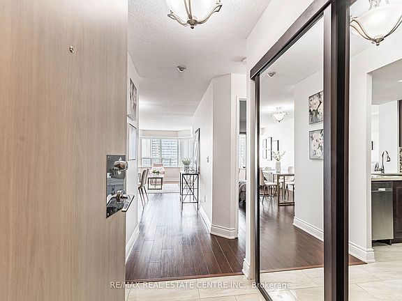 5th image of 335 Webb Dr #2011
