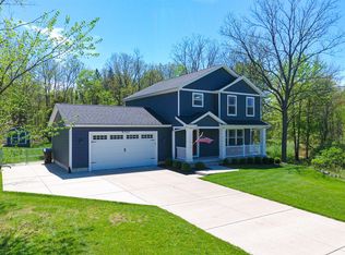 6745 Thunder Ln, Lansing, MI 48906