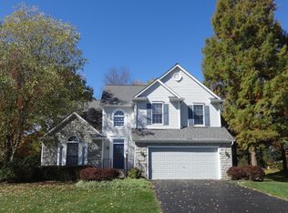 2090 Coldharbor Ct, Lewis Center, OH 43035