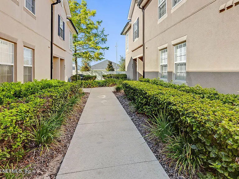12301 Kernan Forest Blvd #902 — Photo 4