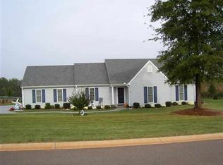 118 Carrie Leigh Ln, Pendleton, SC 29670