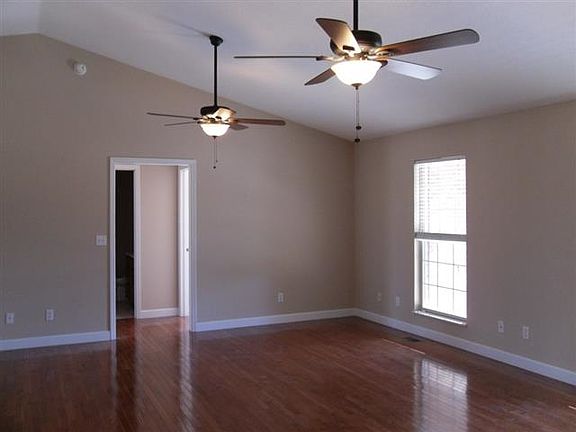 2nd image of 126 Legacy Dr