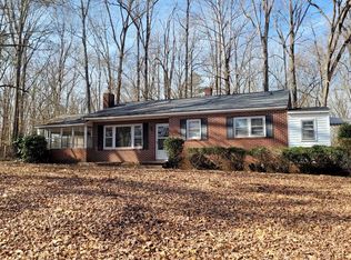 957 Camak Rd, Ware Shoals, SC 29692