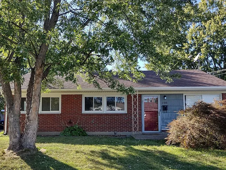 3318 Moulton Ln — Photo 1