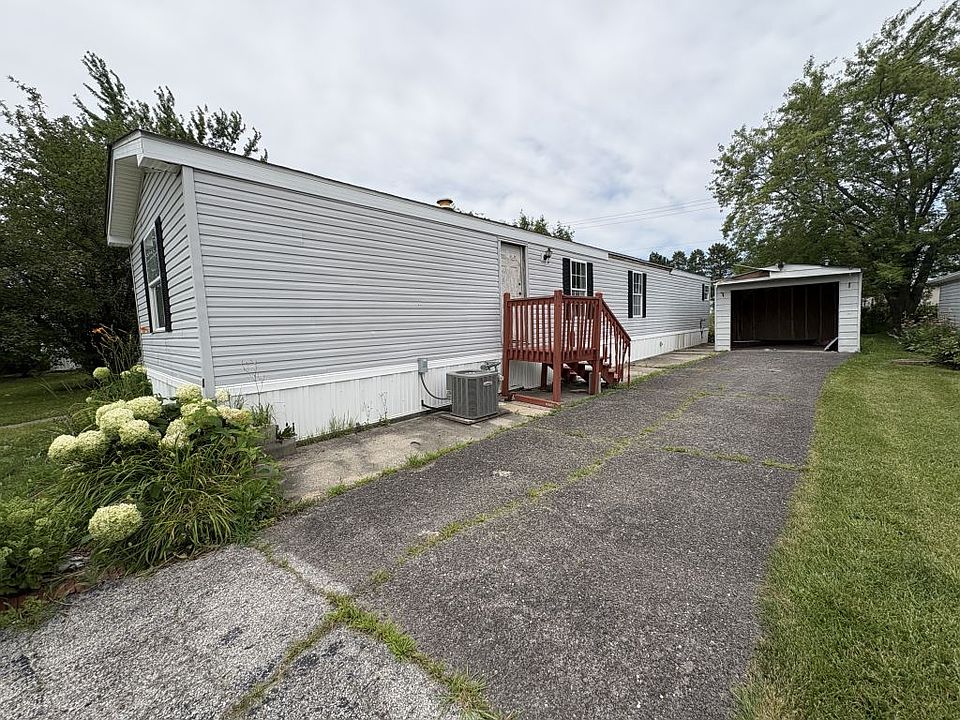 1st image of 5 Meadowlark Ln #5MEAD