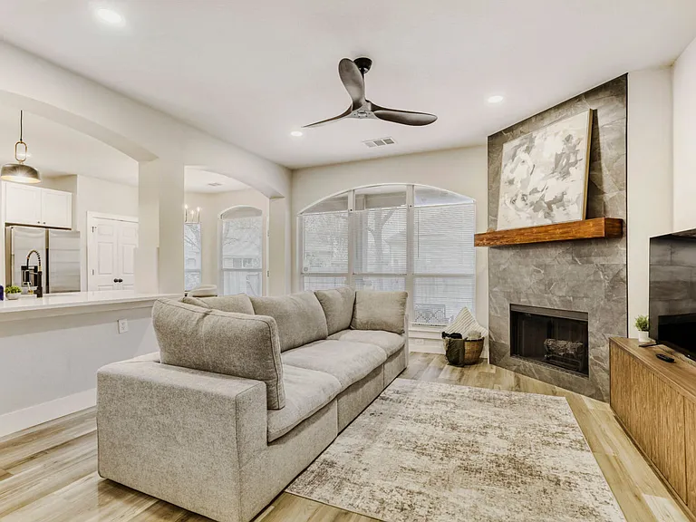 4216 Flat Stone Ct — Photo 1