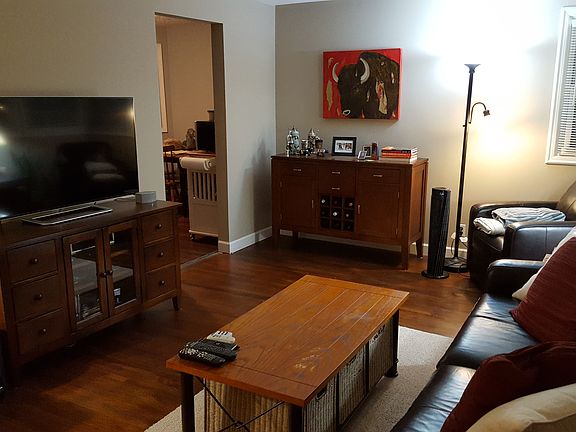 4th image of 244 Oelkers St