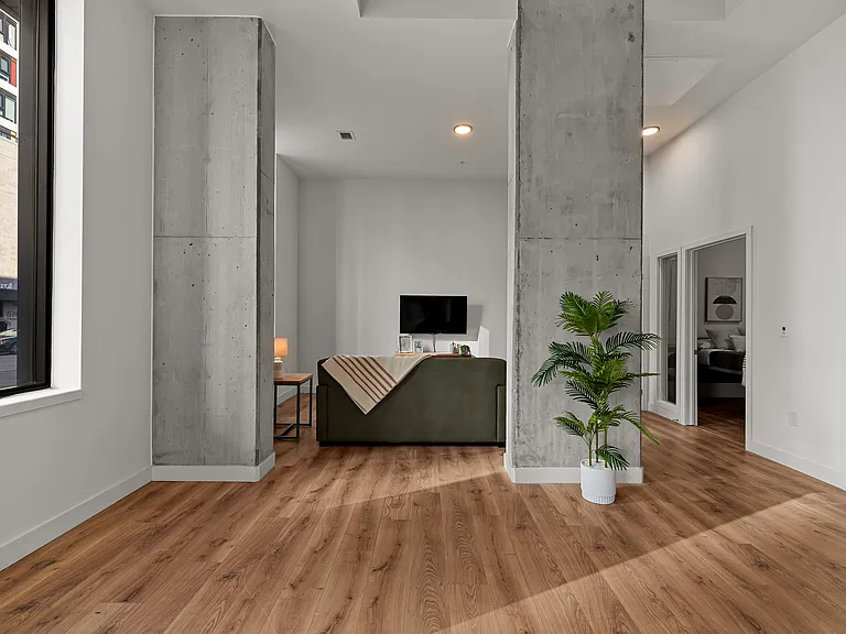 485 Albert St — Photo 21