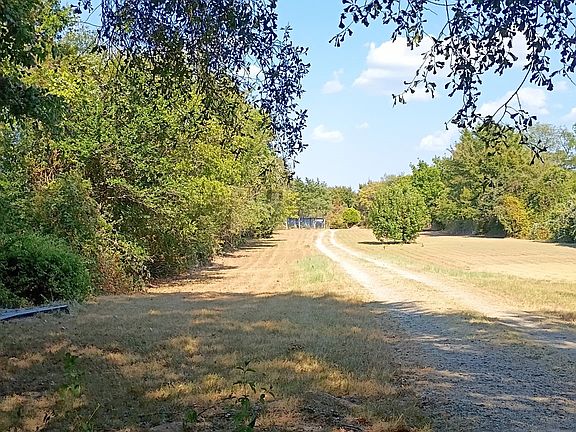 4th image of 1703 County Road 2101