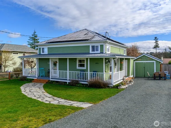 705 NE Haller Street, Coupeville, WA 98239