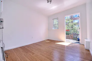 Rented by Urbane Brokerage