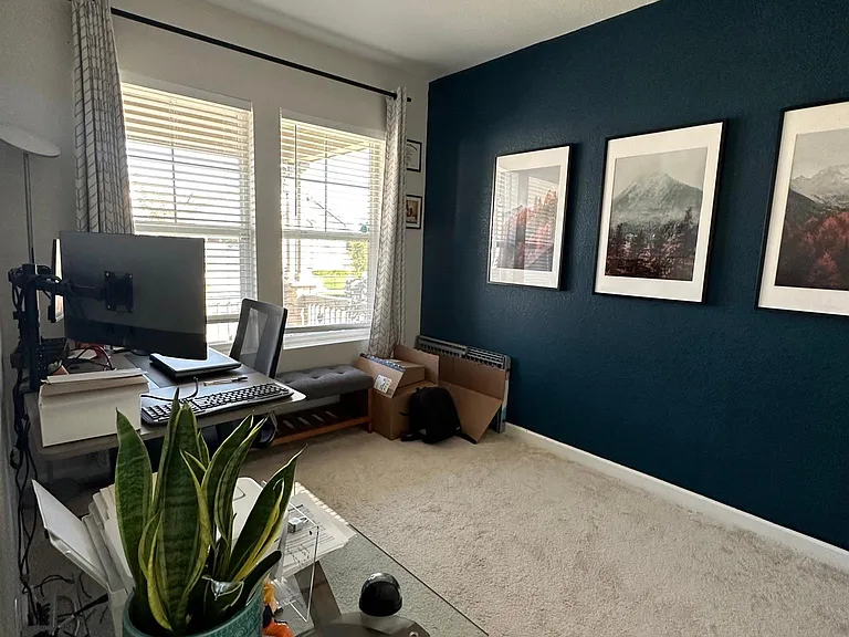 524 W 174th Pl — Photo 3