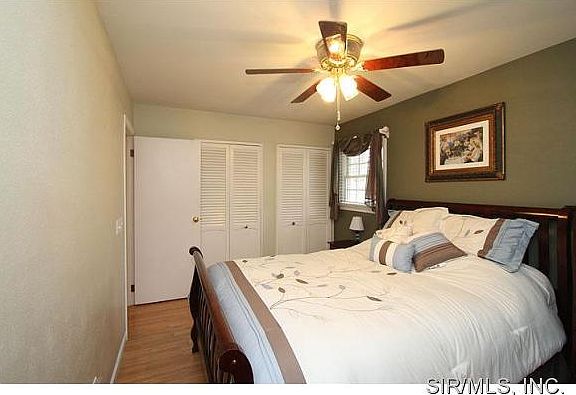 4th image of 2341 Emert Ave