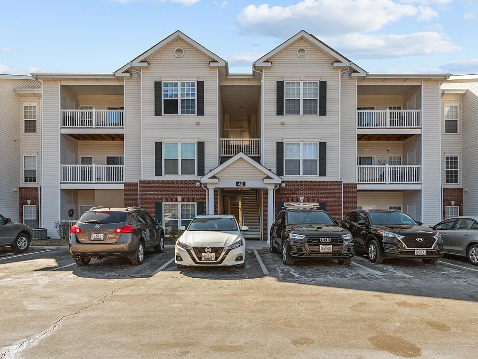 42 Kassebaum Ln #106