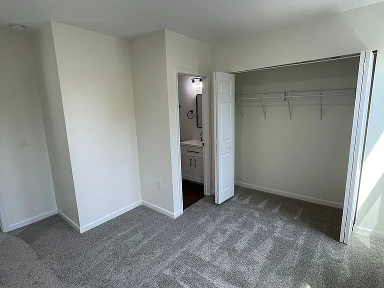 180 E Morrill Ave — Photo 16