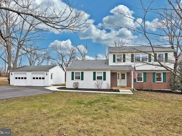 938 Kingsway Dr, Coatesville, PA 19320