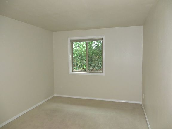 3rd image of 12423 NE 145th Pl APT B156