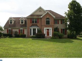 671 Cloverfield Dr, Narvon, PA 17555