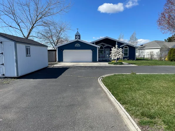 4710 Airway Dr NE, Moses Lake, WA 98837
