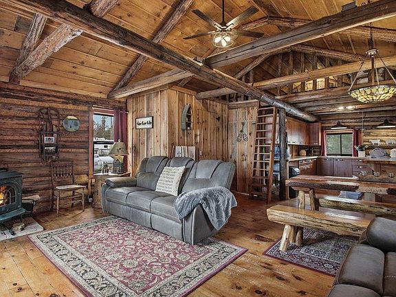 12th image of this home