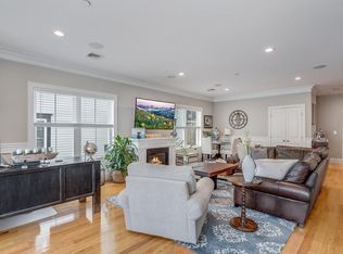 2 G St #1, South Boston, MA 02127