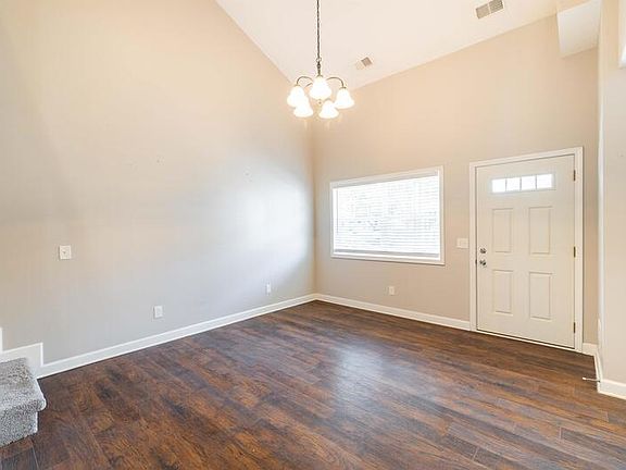 3rd image of 219 Oak St #1