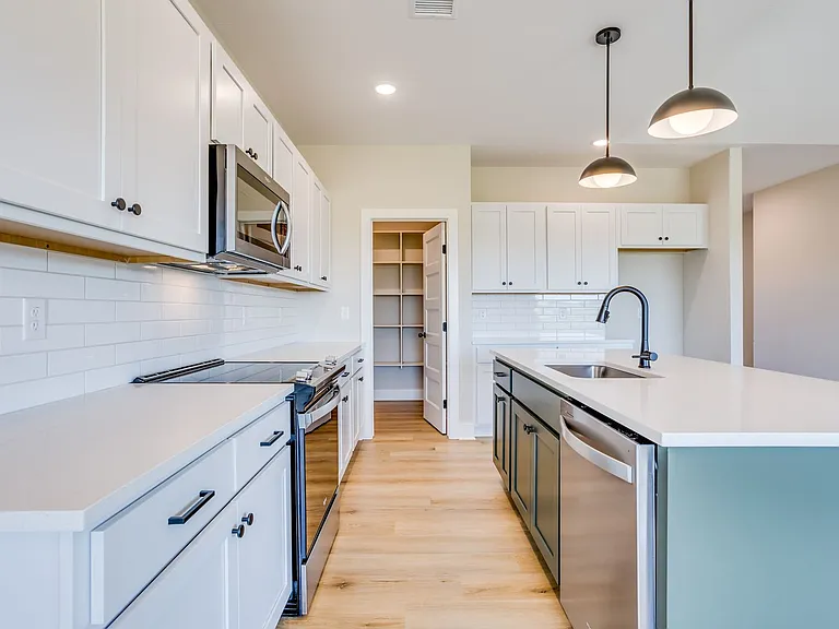 1017 W Long Path St — Photo 13