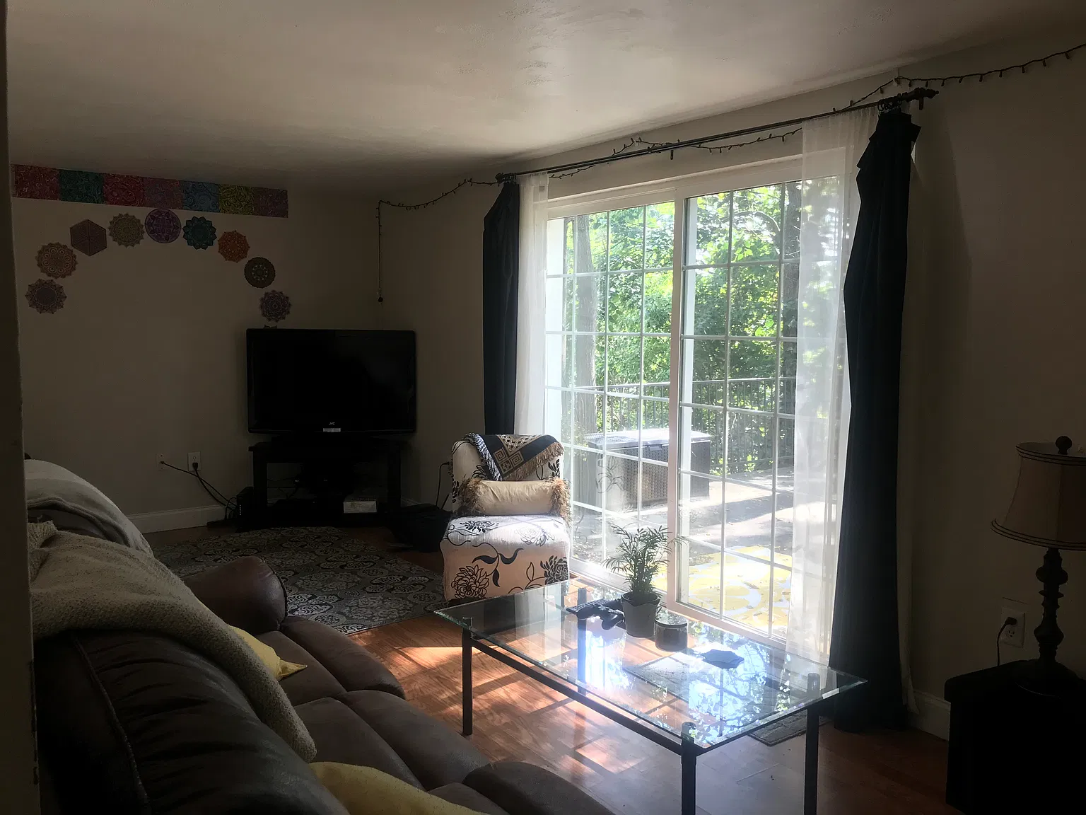 3 bed, 1.5 bath, $2,175 — Photo 3
