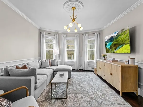 37 Moseley St #2, Dorchester, MA 02125