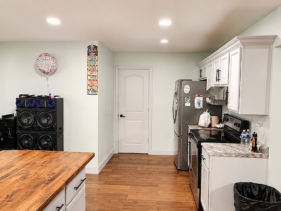 4th image of 7607 E 34th St