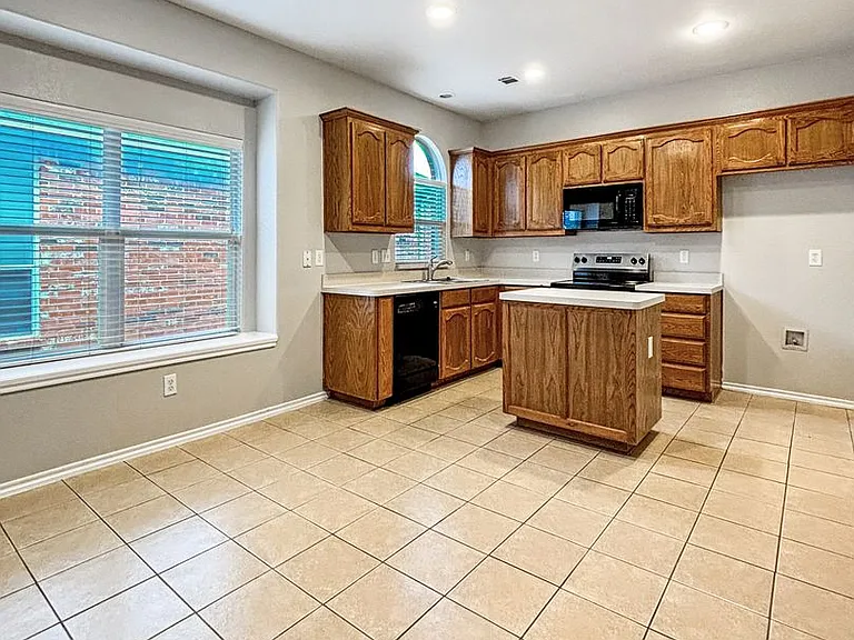 4540 Rush River Trl — Photo 5