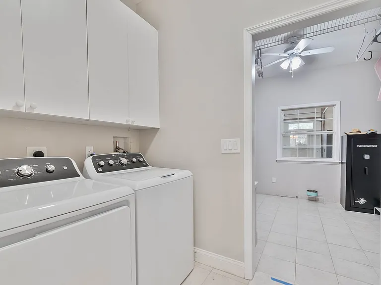 824 E 19th Ave — Photo 38