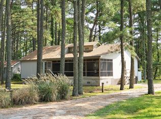 5338 Oak Dr, Chincoteague, VA 23336