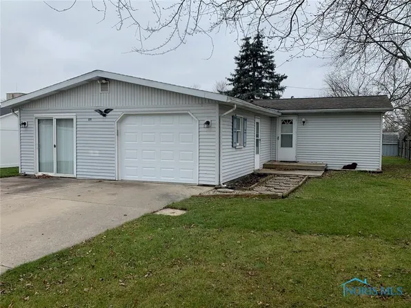 611 N Cherry St, Bryan, OH 43506