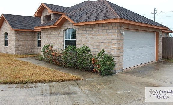 5th image of 136 Lantana Cir