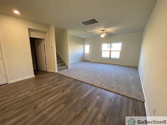 5th image of 3032 Hereford Dr