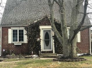 91 Wellworth Pl, Cheektowaga, NY 14225