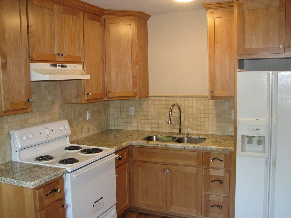 2nd image of 607 Valley Forge Way