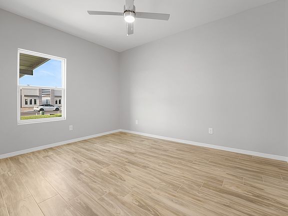 5th image of 3701 Walnut Ave #3