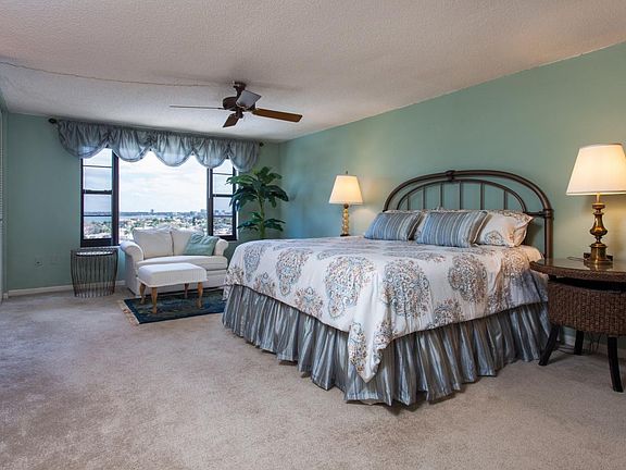 2nd image of 750 Island Way APT 801