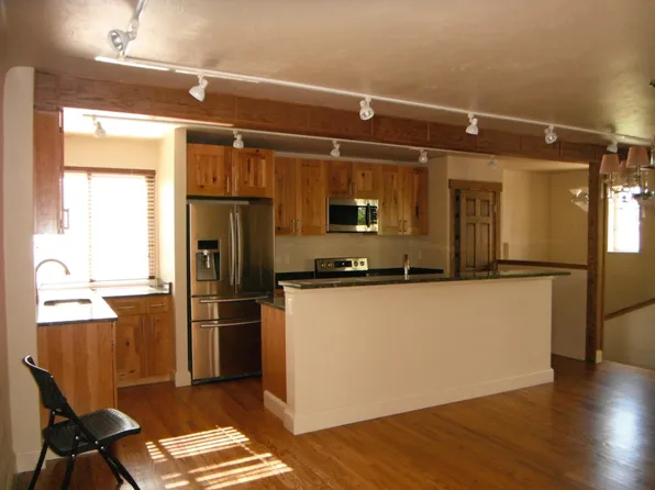 7023 E 17th Ave, Denver, CO 80220