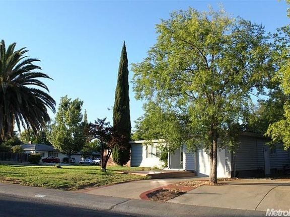 3rd image of 5720 Canary Dr