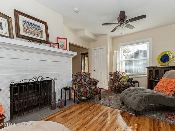 3rd image of 2424 Birdsall St