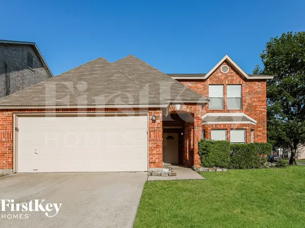 5293 Chessie Cir, Haltom City, TX 76137