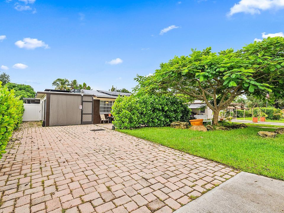 1st image of 884 Mango Drive