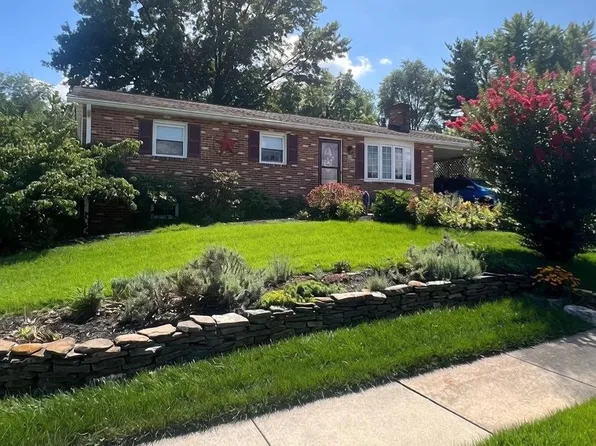 216 Glade Blvd, Walkersville, MD 21793