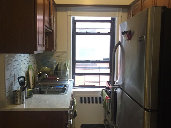 3rd image of 4755 39th Pl APT 6C