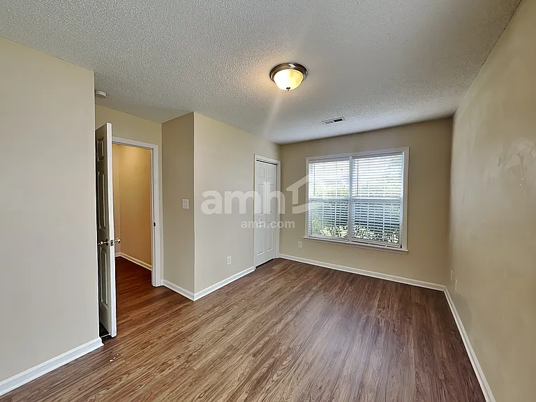 4902 Hunters Blf — Photo 19