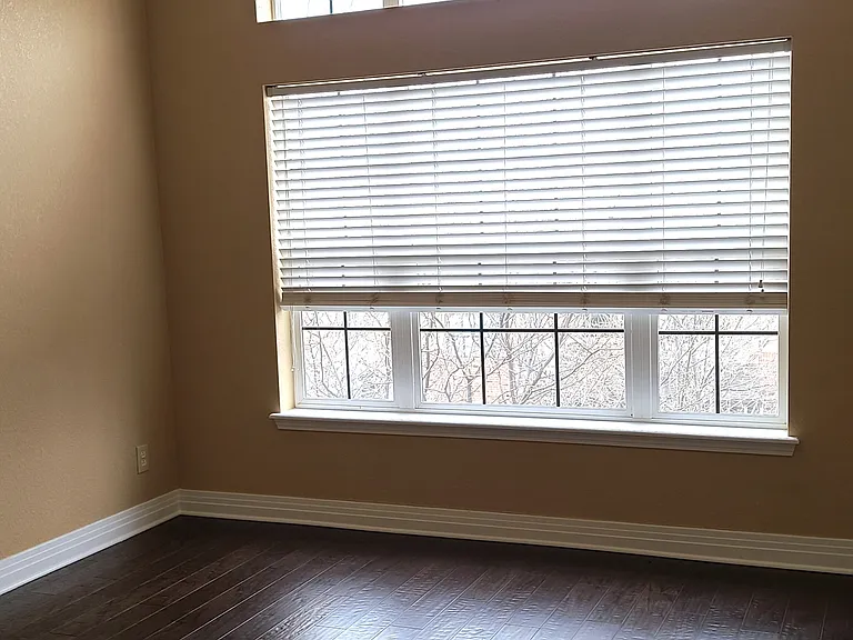 180 Poplar St #L — Photo 10