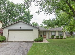 311 S Sunblest Blvd, Fishers, IN 46038